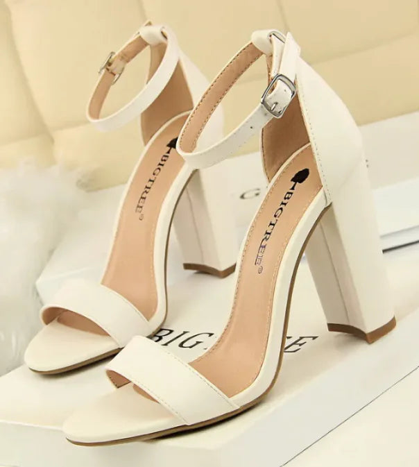 Sandales à talons hauts de 9,5 cm pour femmes, chaussures d'été brides à la cheville.