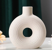 Elegant Ceramic Vase for Home Decor - Nordic Design
