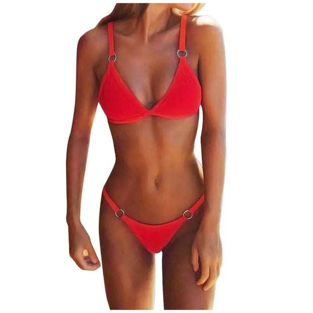 Maillot de bain bikini taille haute.