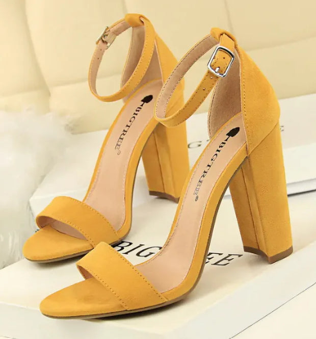 Sandales à talons hauts de 9,5 cm pour femmes, chaussures d'été brides à la cheville.