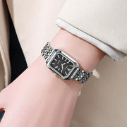 Montre femme carrée avec bracelet en acier, cadran