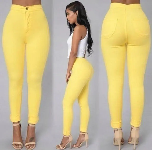 Jean skinny taille haute pour femmes.
