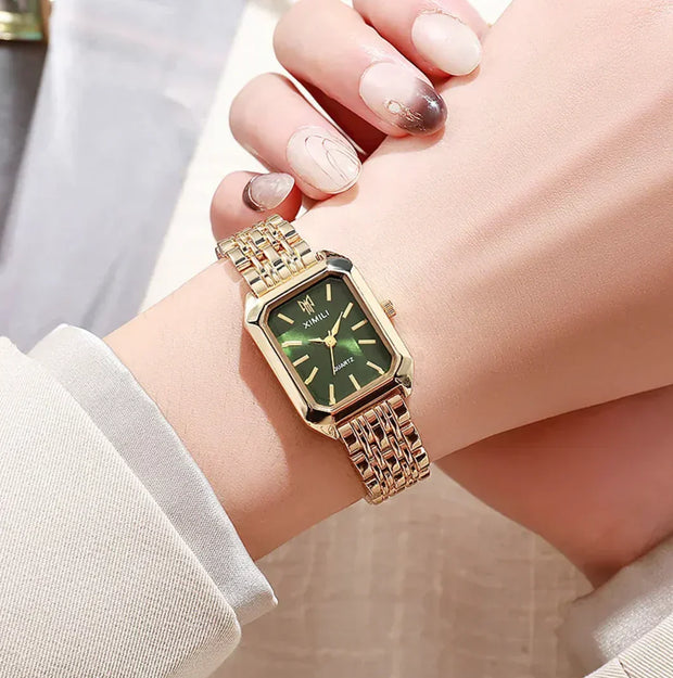 Montre femme carrée en acier avec cadran vert et
