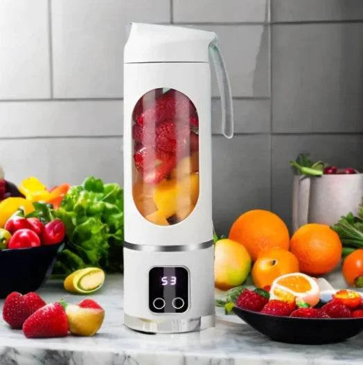 Mixeur à smoothie portable Beautysky avec fruits frais prêt à être mélangé