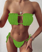 Bikini bandeau plissé Beautysky in green, showcasing elegance and comfort for summer.