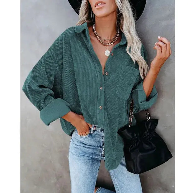 Chemise décontractée pour femmes en velours côtelé vert avec boutons et manches longues