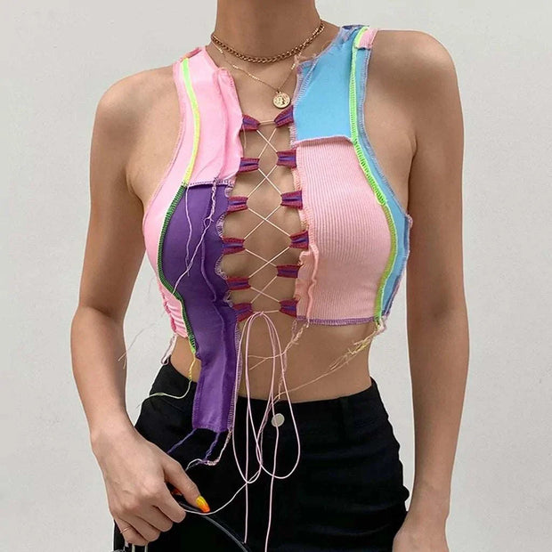 Débardeur femme chic coloré avec des lacets et un design tendance pour un look décontracté