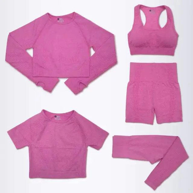 Ensemble yoga pour femmes tendance en rose avec crop top, soutien-gorge, short et leggings