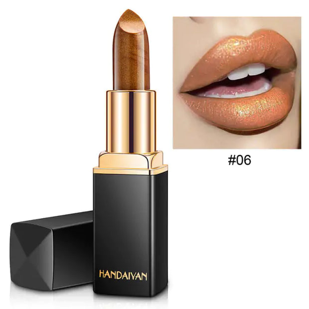Rouge à lèvres pailleté imperméable de Beautysky en teinte #06, couleur dorée brillante sur les lèvres