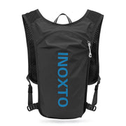 Sac à dos hydratation running en noir avec compartiments pratiques pour les coureurs