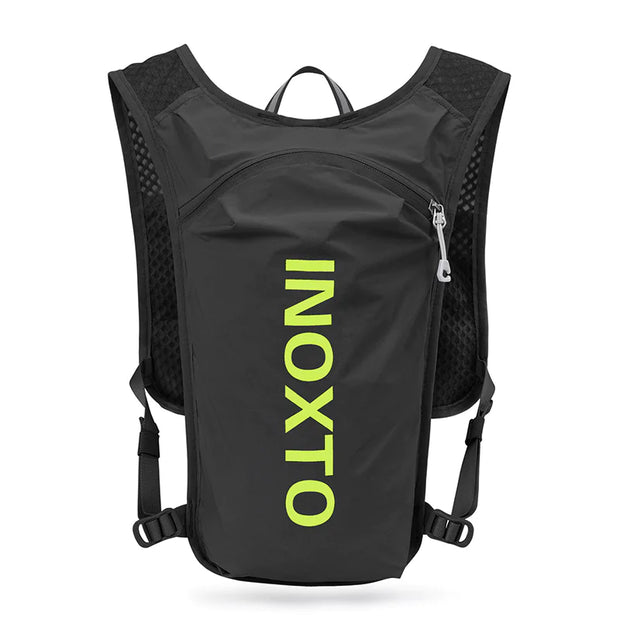 Sac à dos hydratation running noir avec bretelles confortables et zip pratique pour coureurs