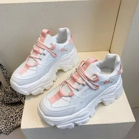 Baskets à plateforme pour femmes.