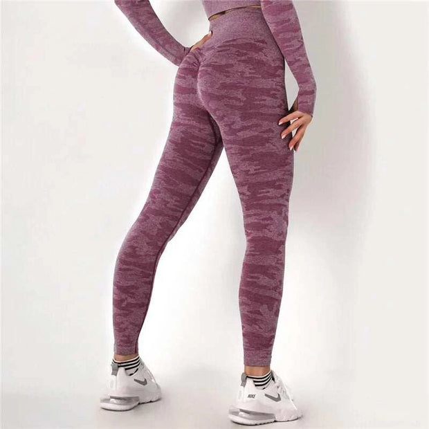 Leggings fitness taille haute Beautysky en rose avec un motif camouflé pour le confort et le style
