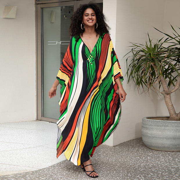 Robe bohème été femmes multicolore en design rayé pour un look estival détendu