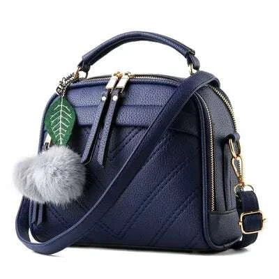 Sac à main cuir tendance Beautysky en bleu avec pompon et anse réglable