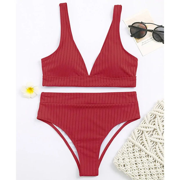 Maillot de bain taille haute.