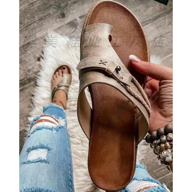 Casual Flat Finger Slippers for Women